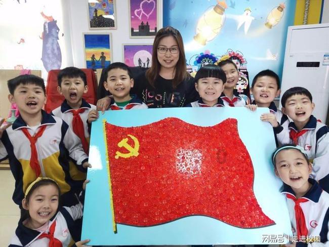 小宝贝打网球